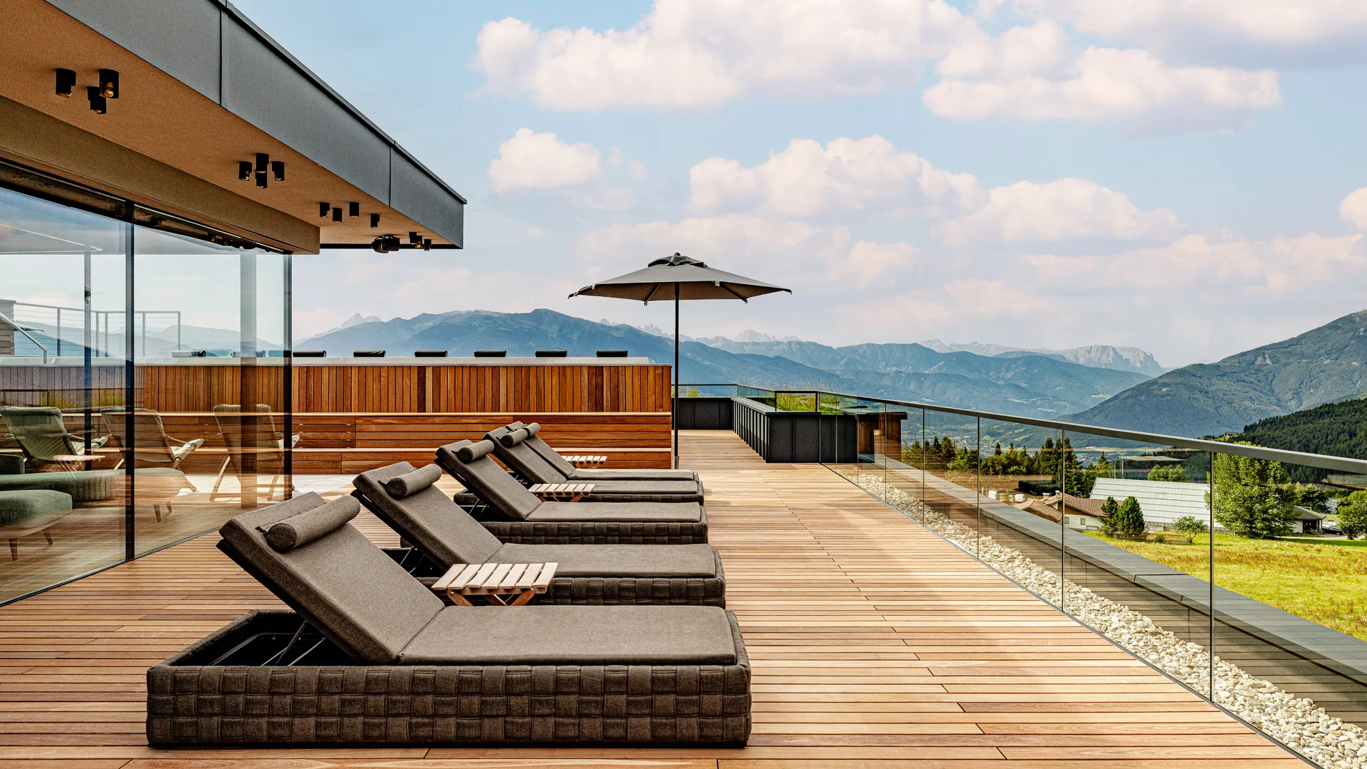 Ihr 4-Sterne-Superior-Hotel in Meransen Ihr 4-Sterne-Superior-Hotel in Meransen