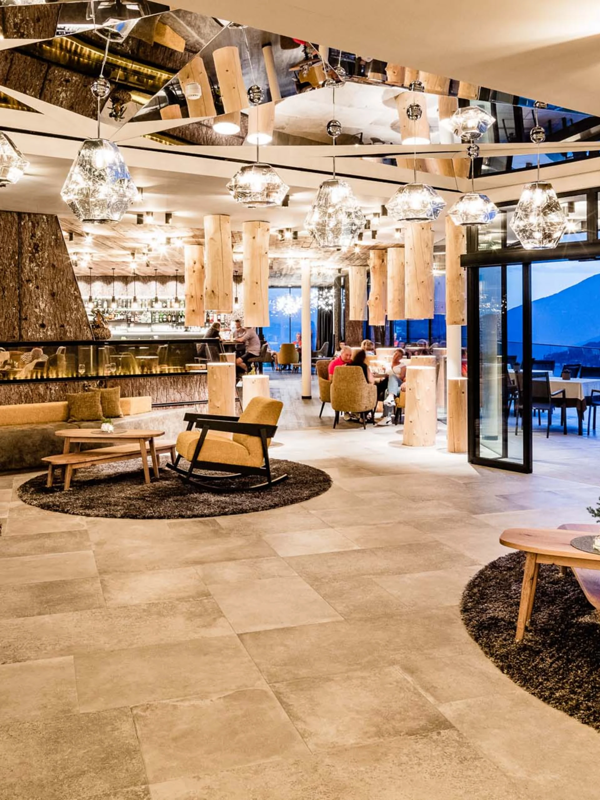 Ihr 4-Sterne-Superior-Hotel in Meransen Ihr 4-Sterne-Superior-Hotel in Meransen