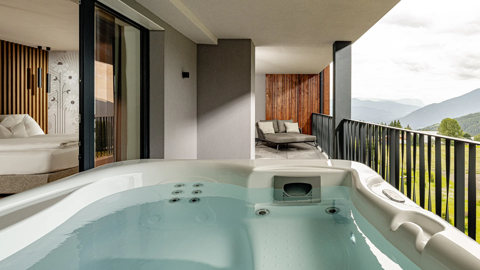 Ihr 4-Sterne-Superior-Hotel in Meransen Ihr 4-Sterne-Superior-Hotel in Meransen