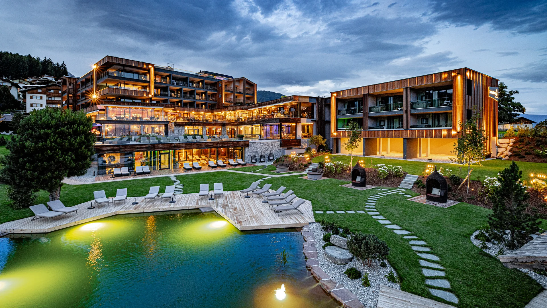 Ihr 4-Sterne-Superior-Hotel in Meransen Ihr 4-Sterne-Superior-Hotel in Meransen