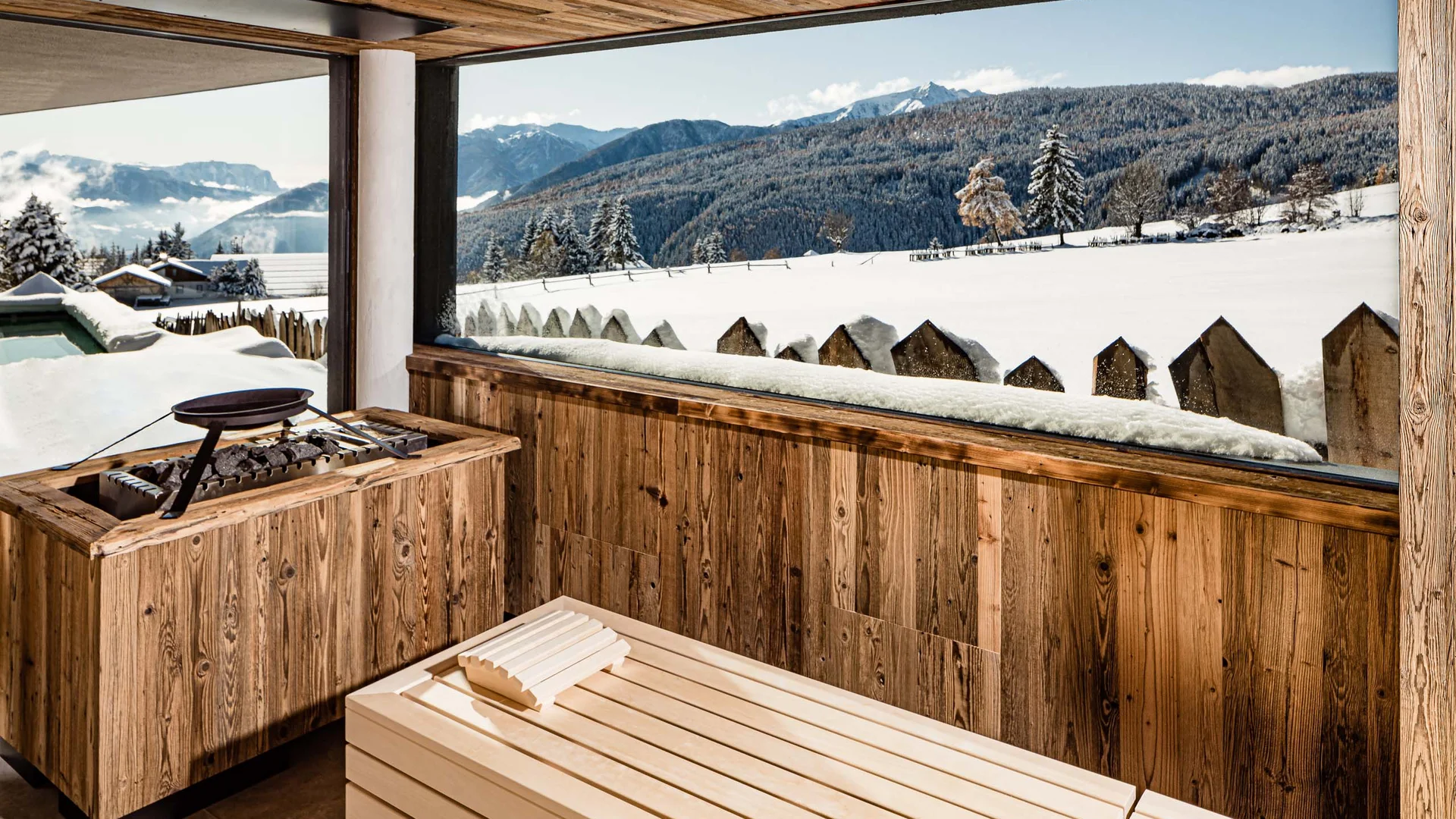 Ihr 4-Sterne-Superior-Hotel in Meransen Ihr 4-Sterne-Superior-Hotel in Meransen